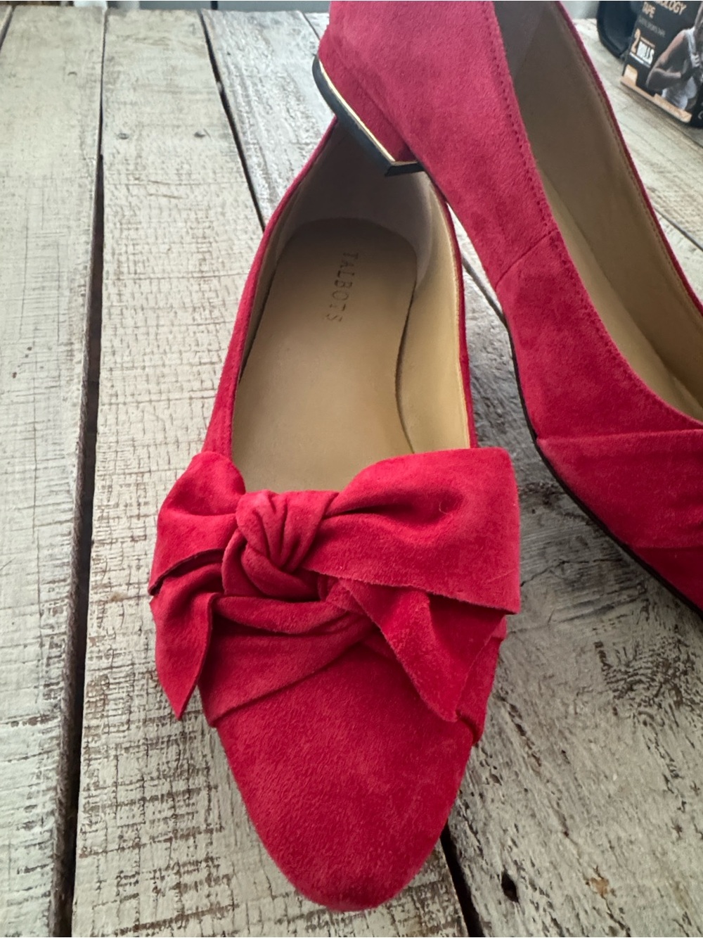 Talbot Wrapped Bow Red Suede Flats New w/out Box - Picture 2 of 11